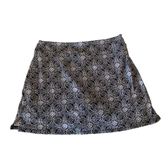 Tranquility by Co. clothing skort  size small b & w print - Picture 3 of 7